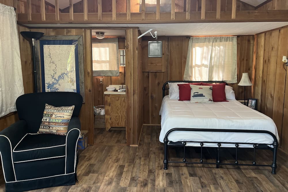 Photo of Bedroom in Wedowee