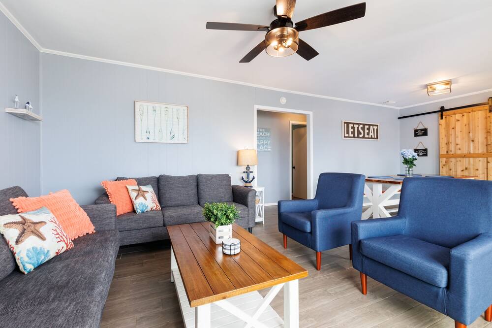Photo of Livingroom in Fort Morgan