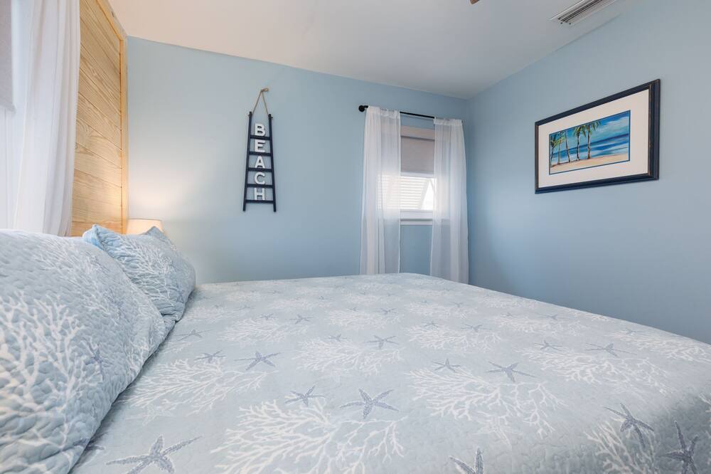 Photo of Bedroom in Fort Morgan