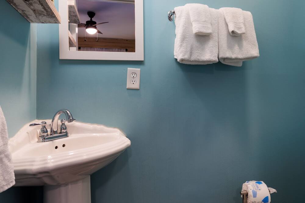 Photo of Bathroom in Fort Morgan