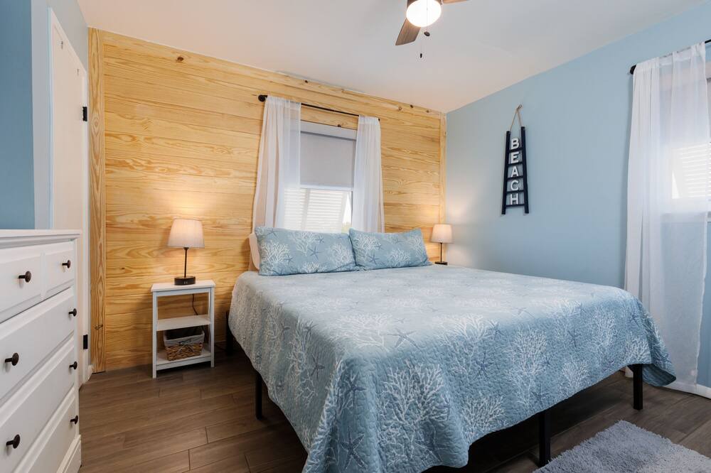 Photo of Bedroom in Fort Morgan