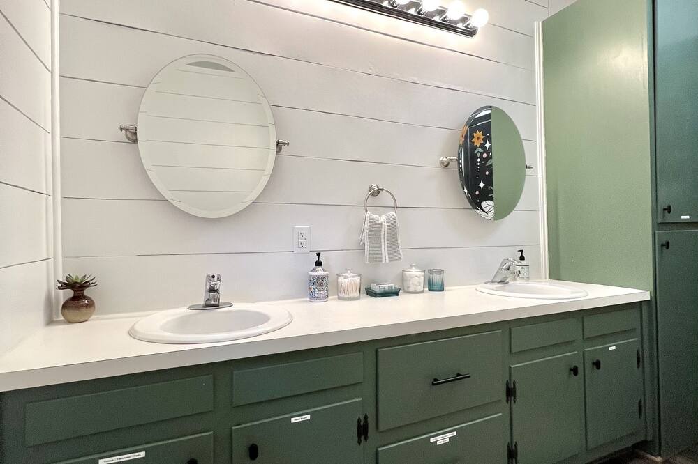 Photo of Bathroom in Clanton