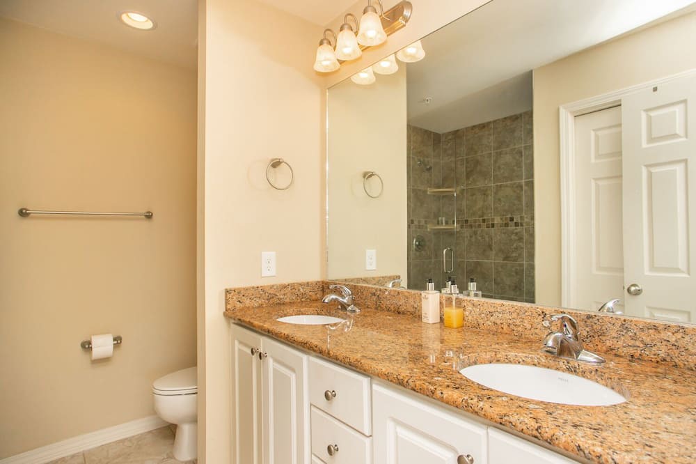 Photo of Bathroom in Innerarity Townhomes