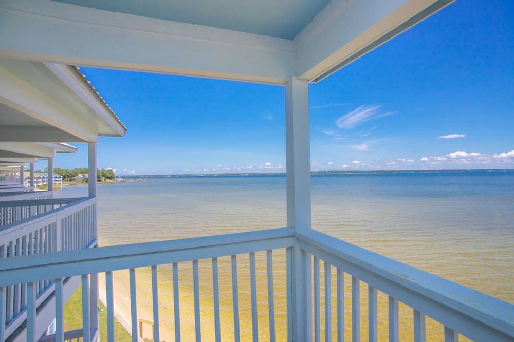 Photo of Outdoor in Innerarity Townhomes