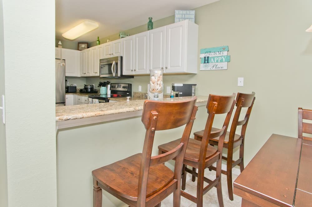 Photo of Kitchen in Innerarity Townhomes