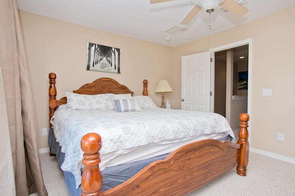 Photo of Bedroom in Innerarity Townhomes
