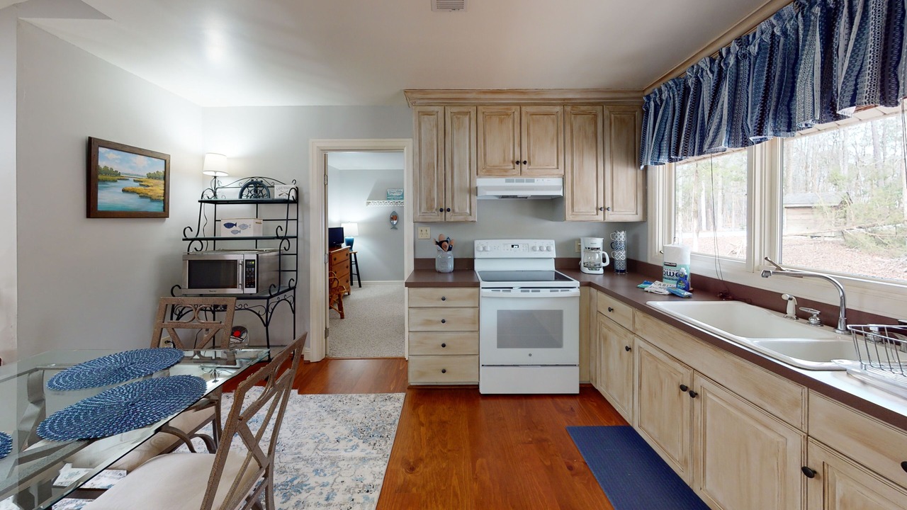 Photo of Kitchen in Little Kowaliga
