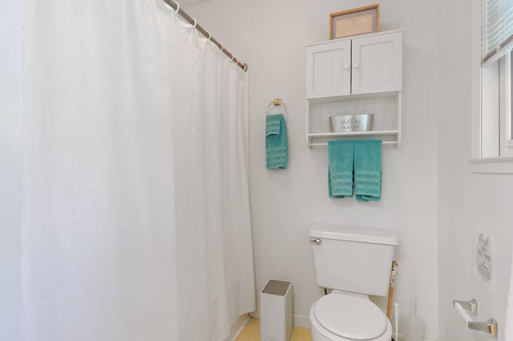 Photo of Bathroom in Hardwick