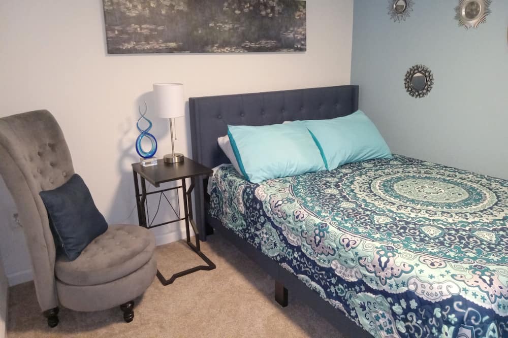 Photo of Bedroom in Stone County