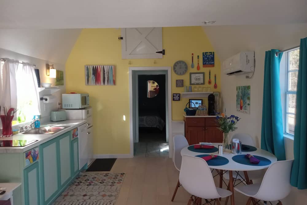 Photo of Kitchen in Stone County