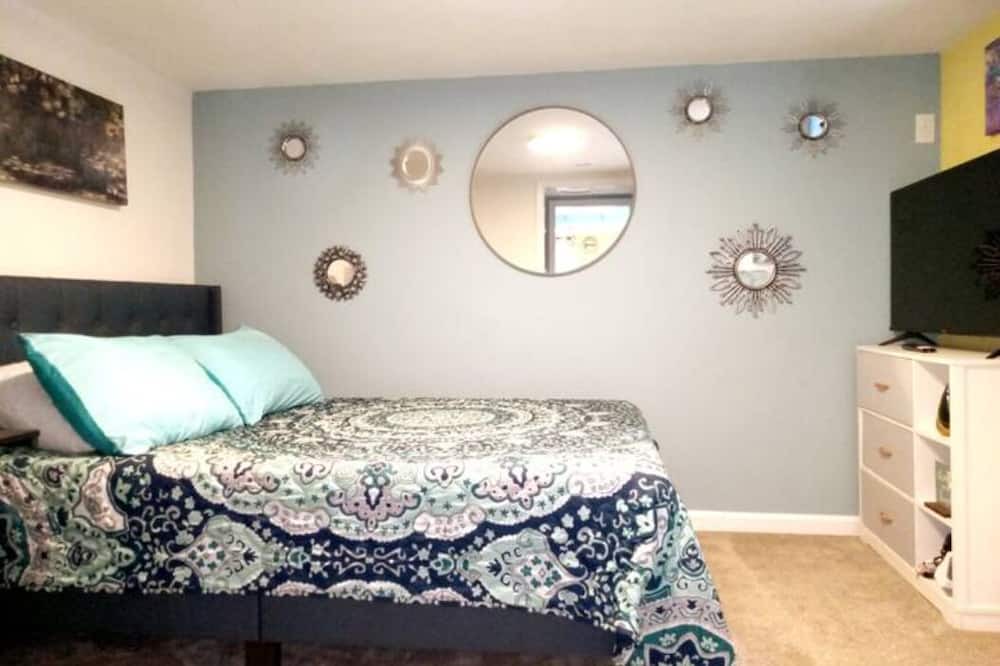 Photo of Bedroom in Stone County