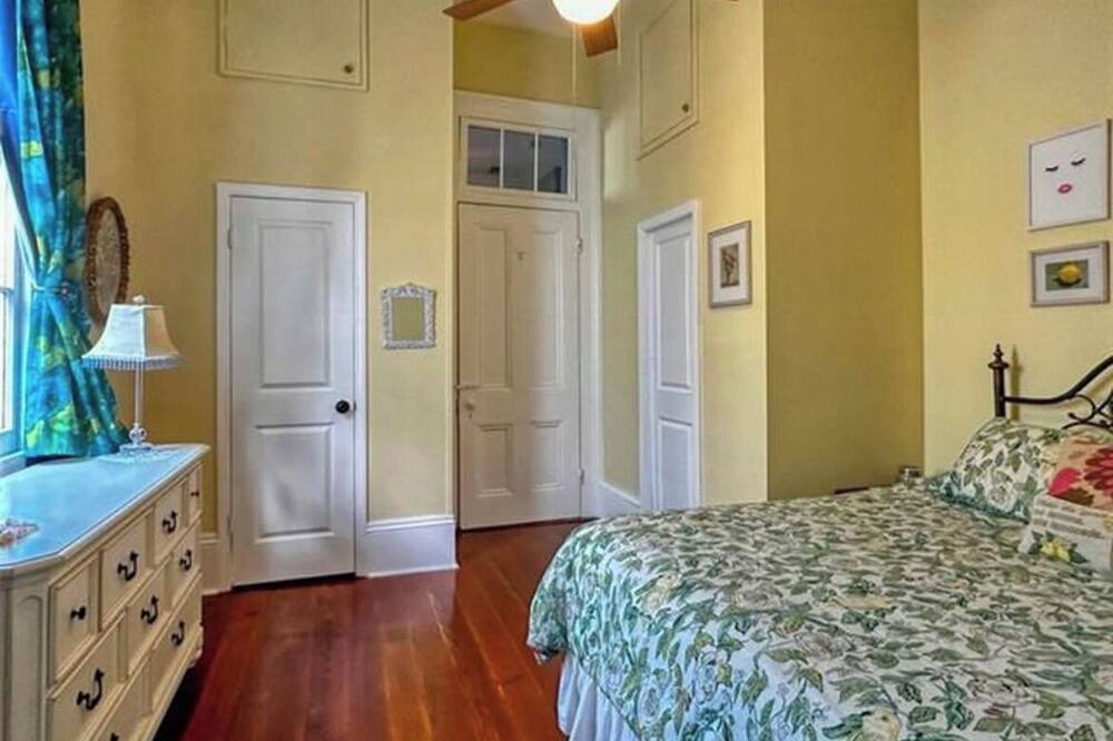 Photo of Bedroom in Faubourg Delassize