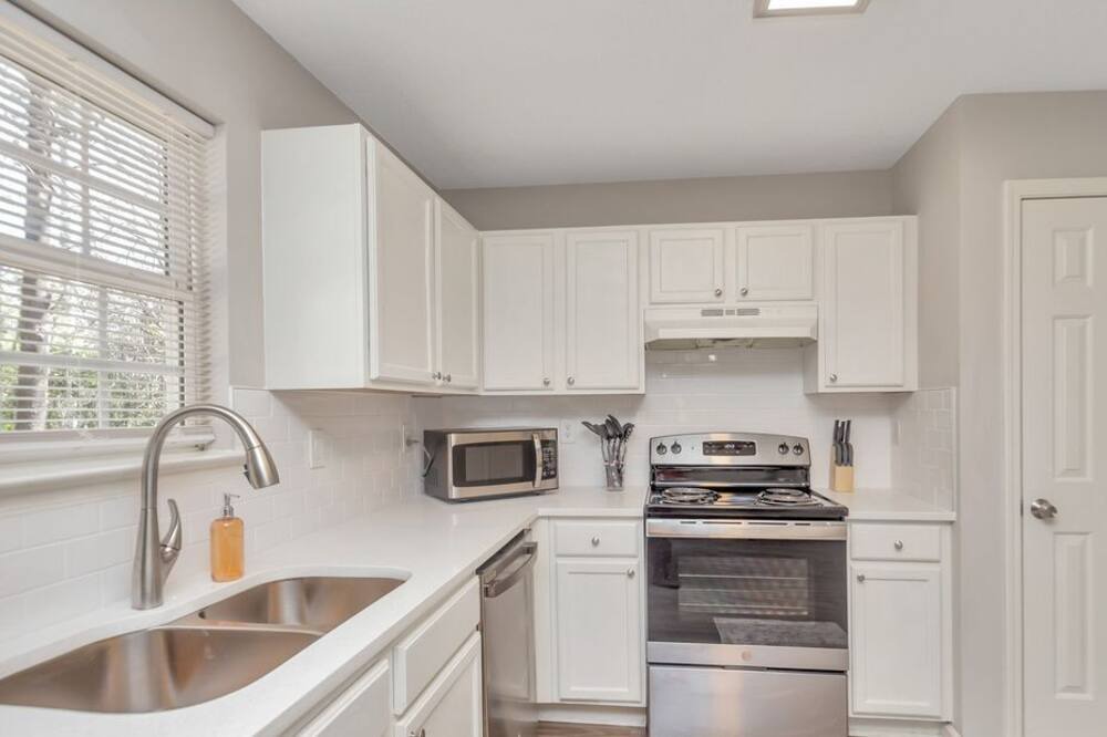 Photo of Others in Austell