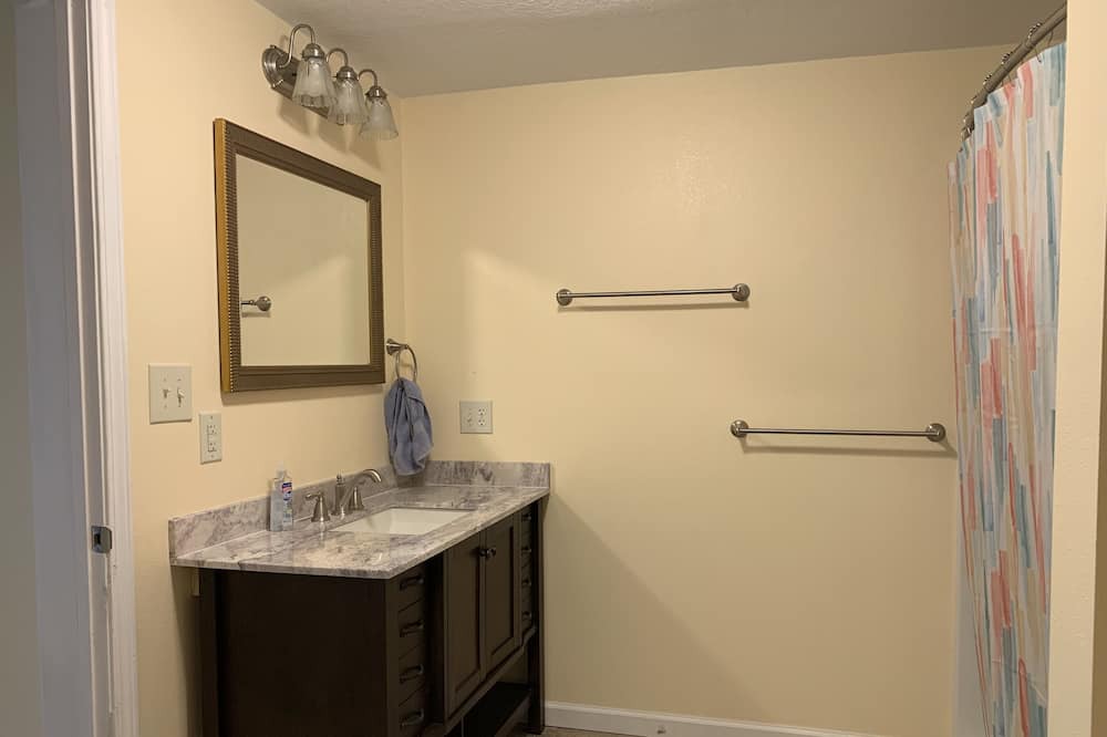 Photo of Bathroom in Baker