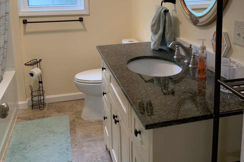Photo of Bathroom in Baker