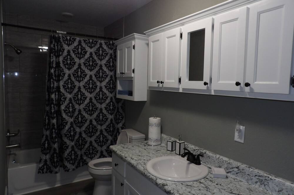 Photo of Bathroom in Pascagoula