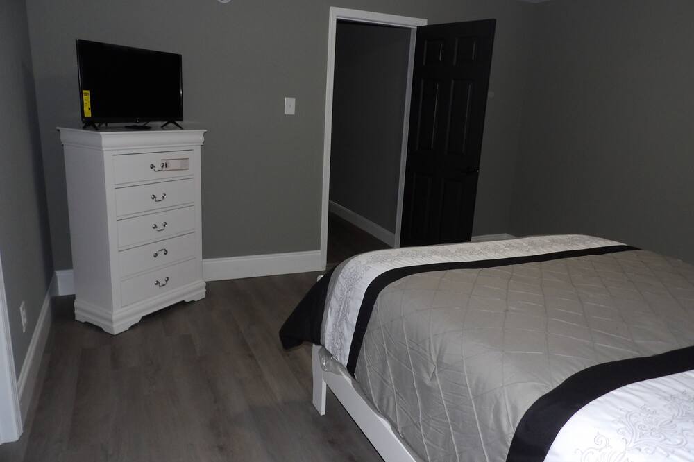 Photo of Bedroom in Pascagoula