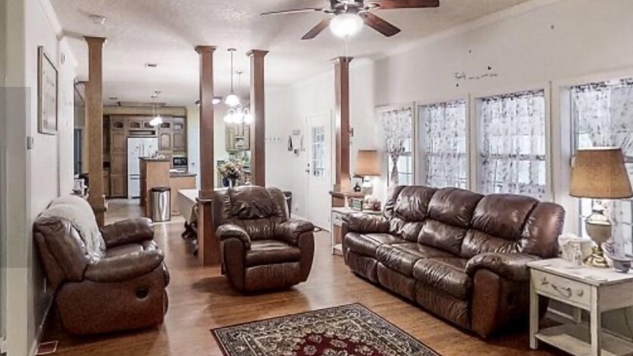Photo of Livingroom in Mayo