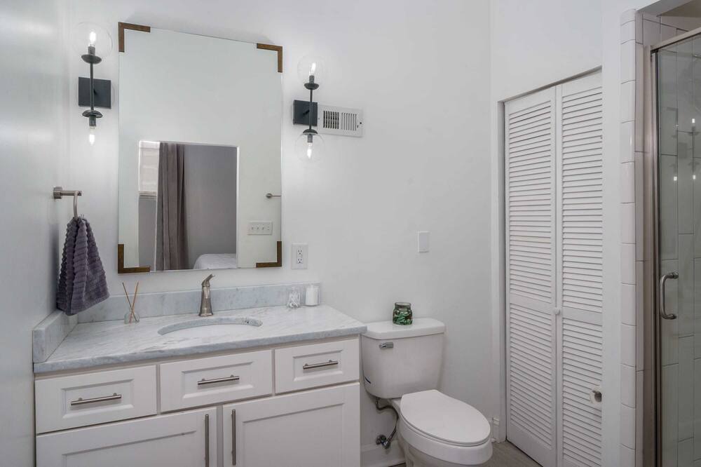 Photo of Bathroom in Tuscaloosa