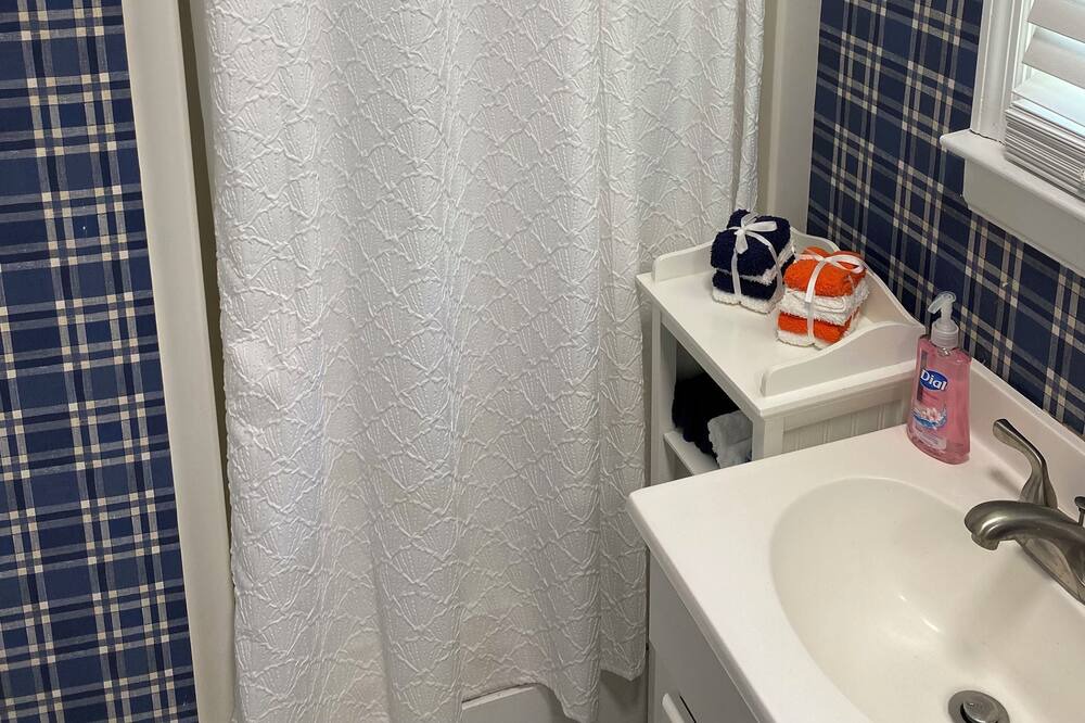 Photo of Bathroom in Auburn