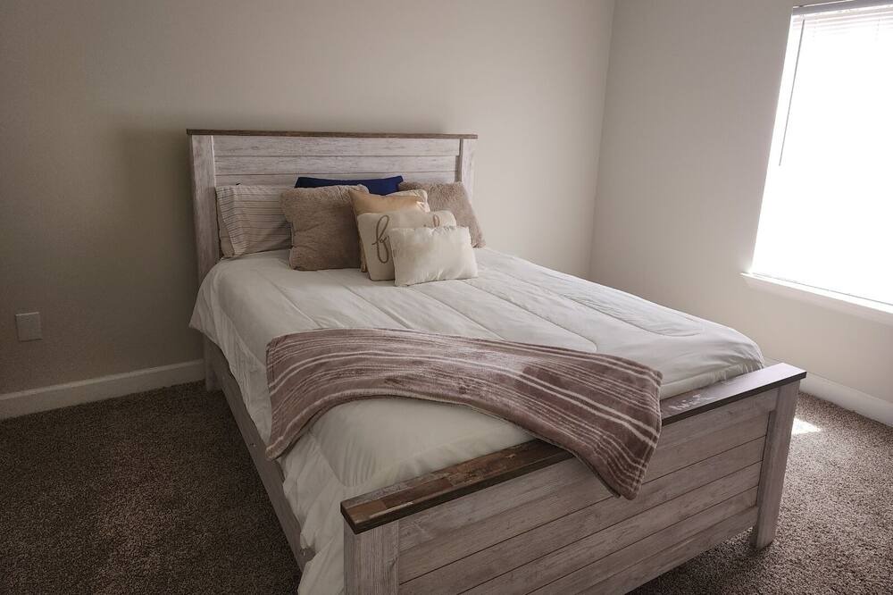 Photo of Bedroom in Tuscaloosa