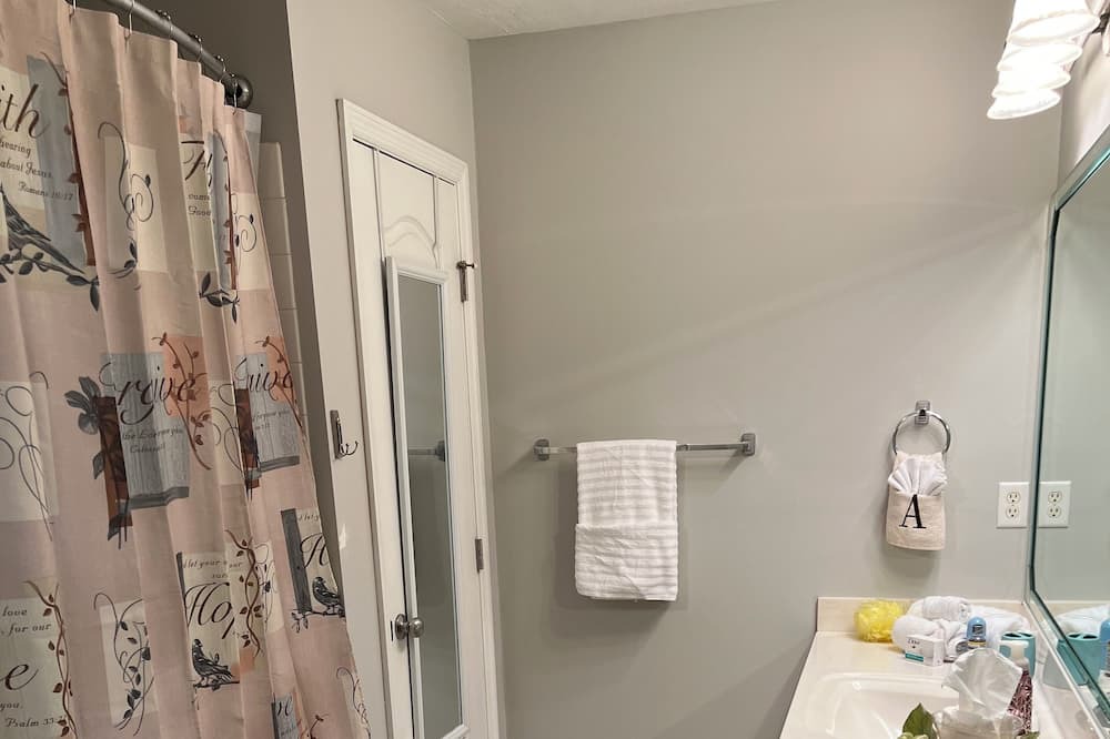 Photo of Bathroom in Grovetown