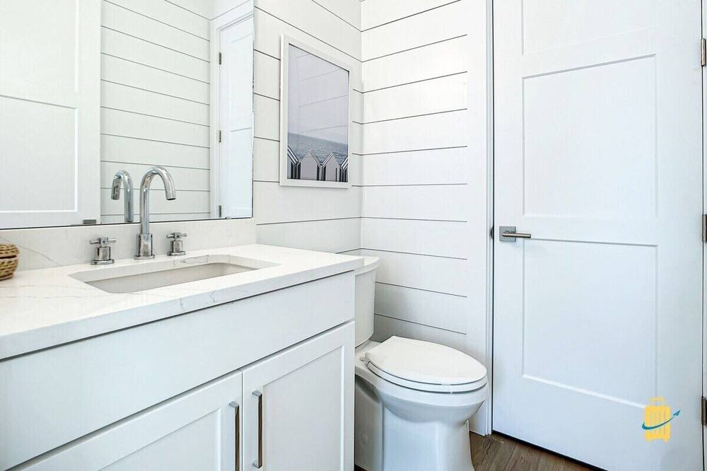 Photo of Bathroom in New Smyrna Beach