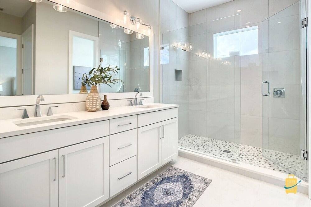 Photo of Bathroom in New Smyrna Beach