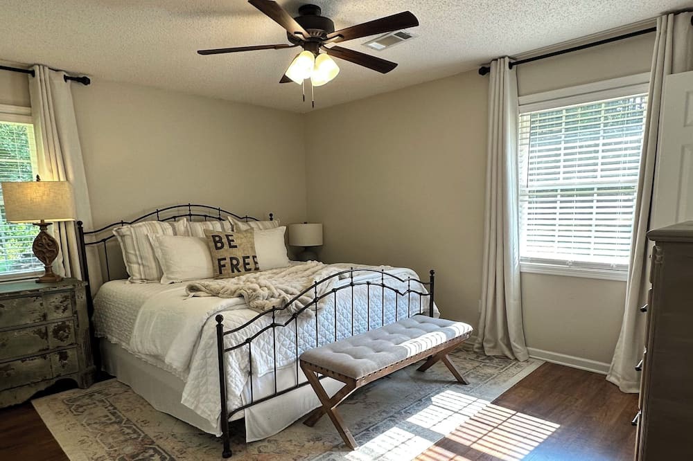 Photo of Bedroom in Duncanville