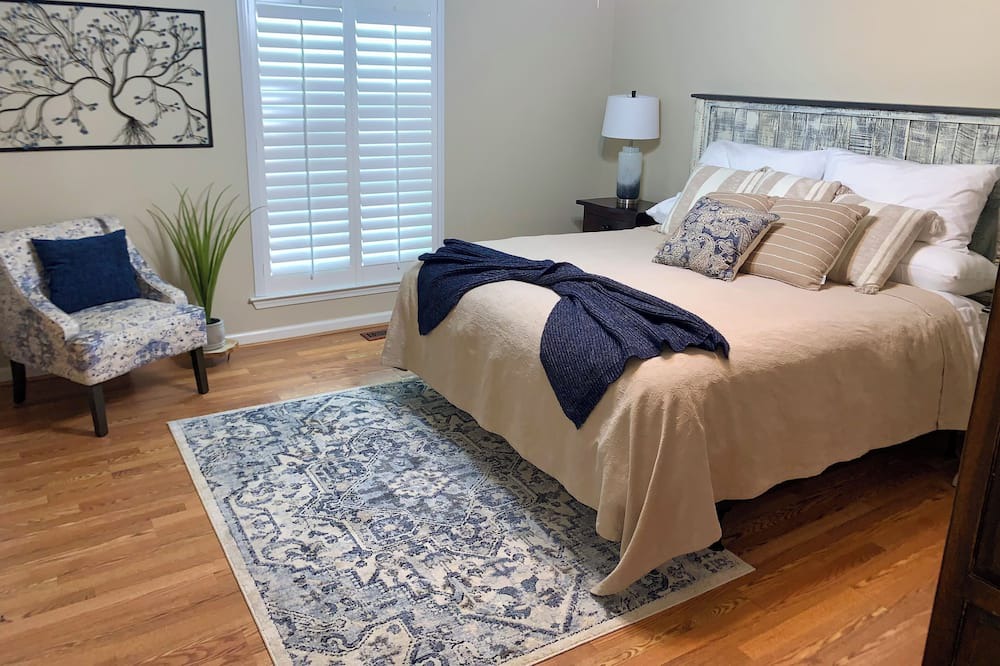 Photo of Bedroom in Calera