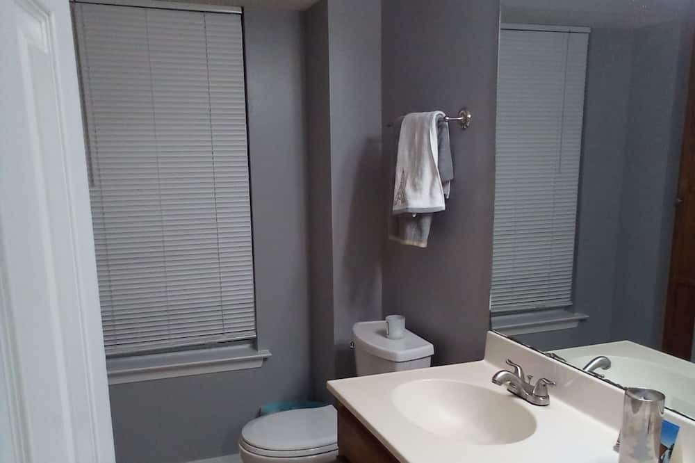 Photo of Bathroom in Daphne