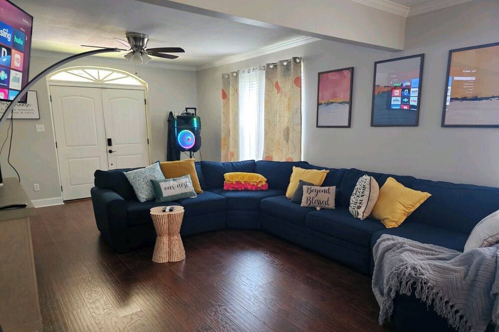 Photo of Livingroom in Bywater