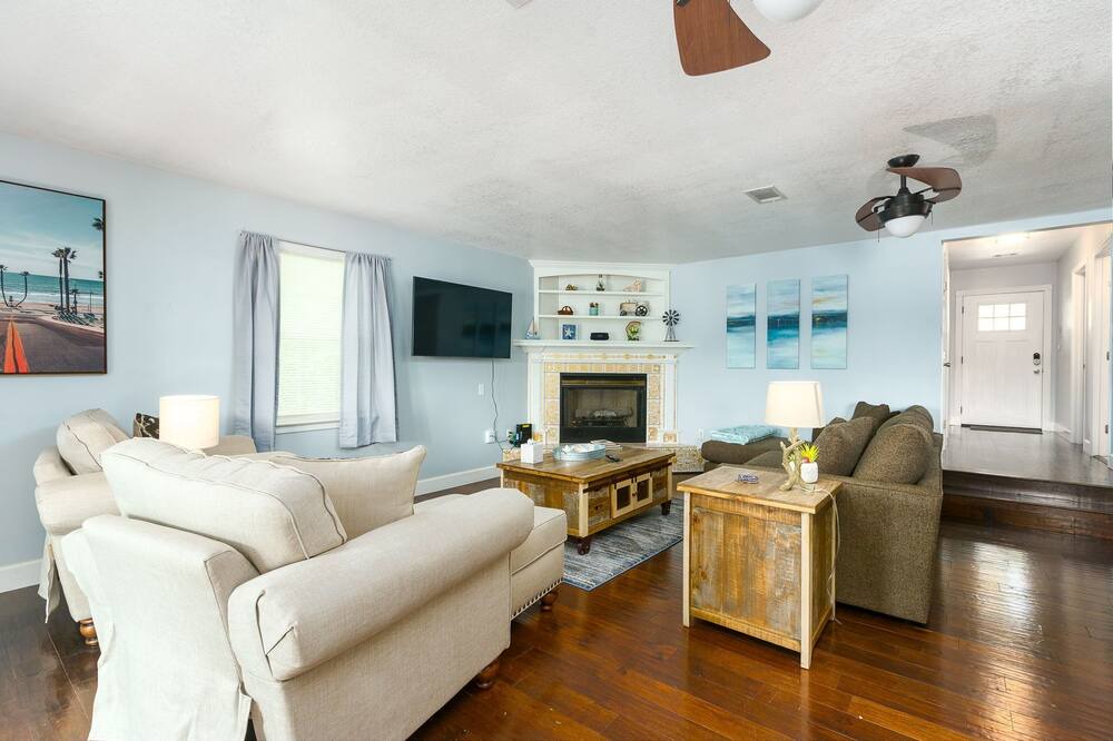 Photo of Livingroom in Gulfport