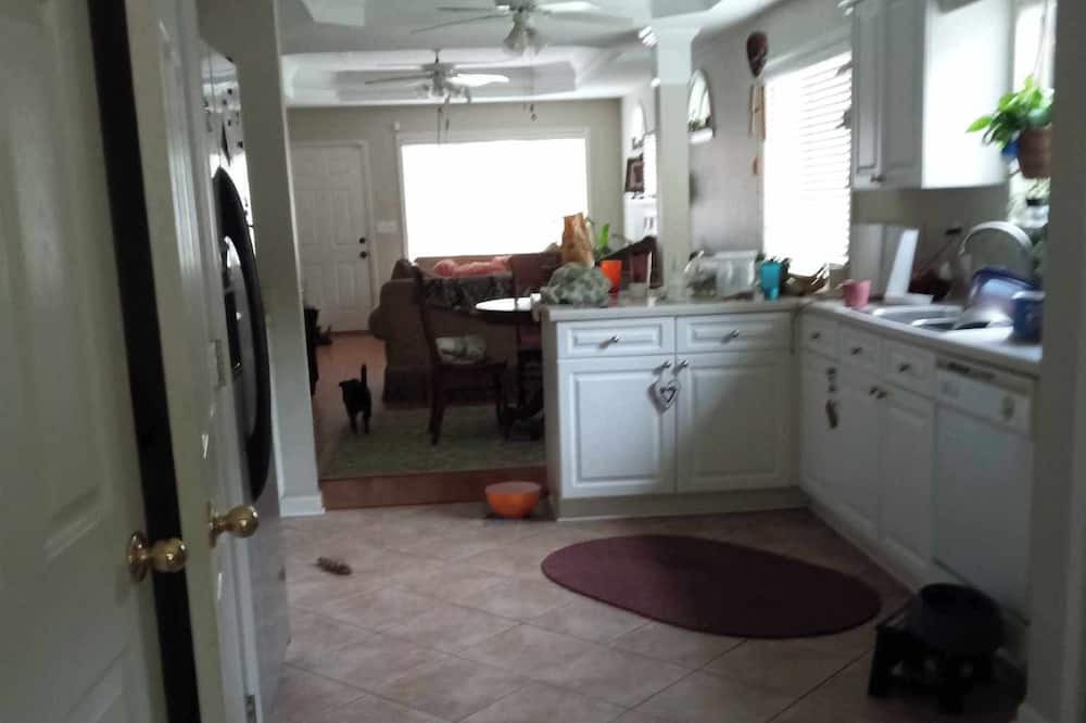 Photo of Kitchen in Pelham