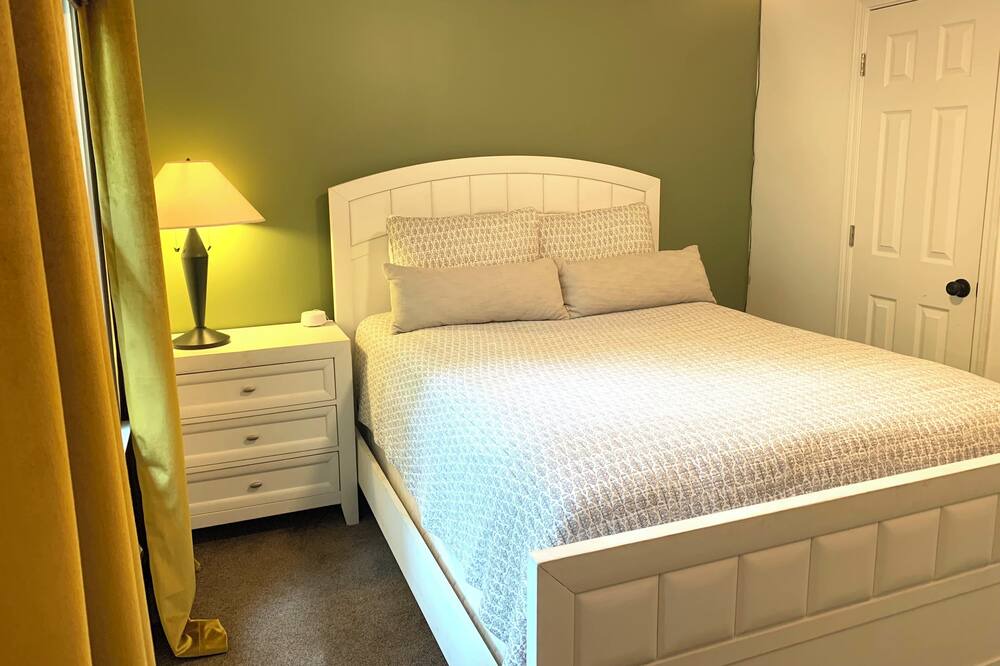 Photo of Bedroom in Watkinsville