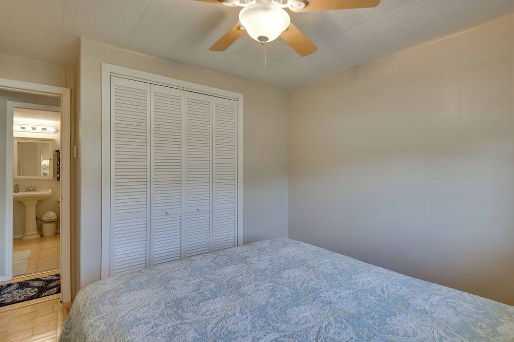 Photo of Bedroom in Crescent City