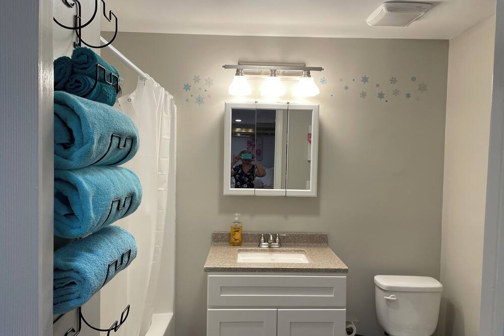 Photo of Bathroom in Pine Mountain Valley