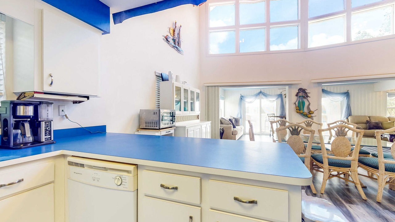 Photo of Kitchen in Putnam Hall