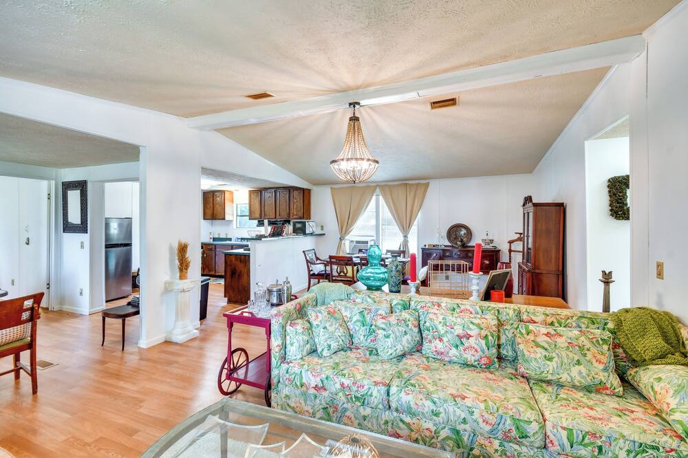 Photo of Bedroom in Macon County