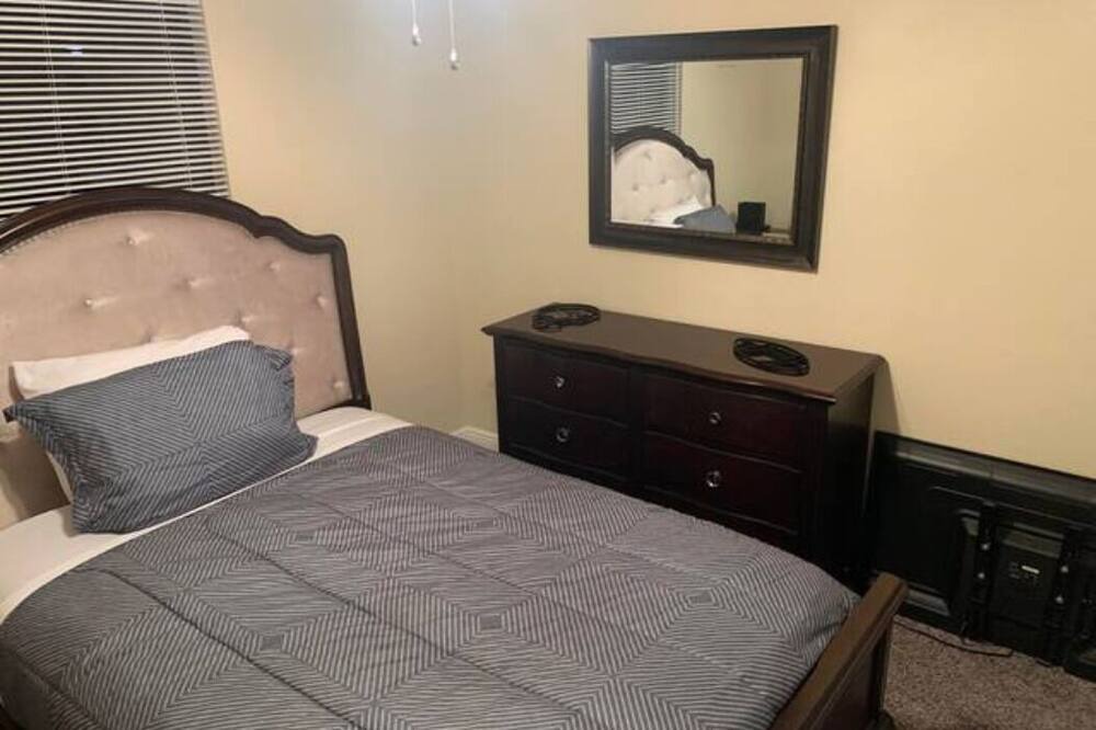 Photo of Bedroom in Deltona Lakes