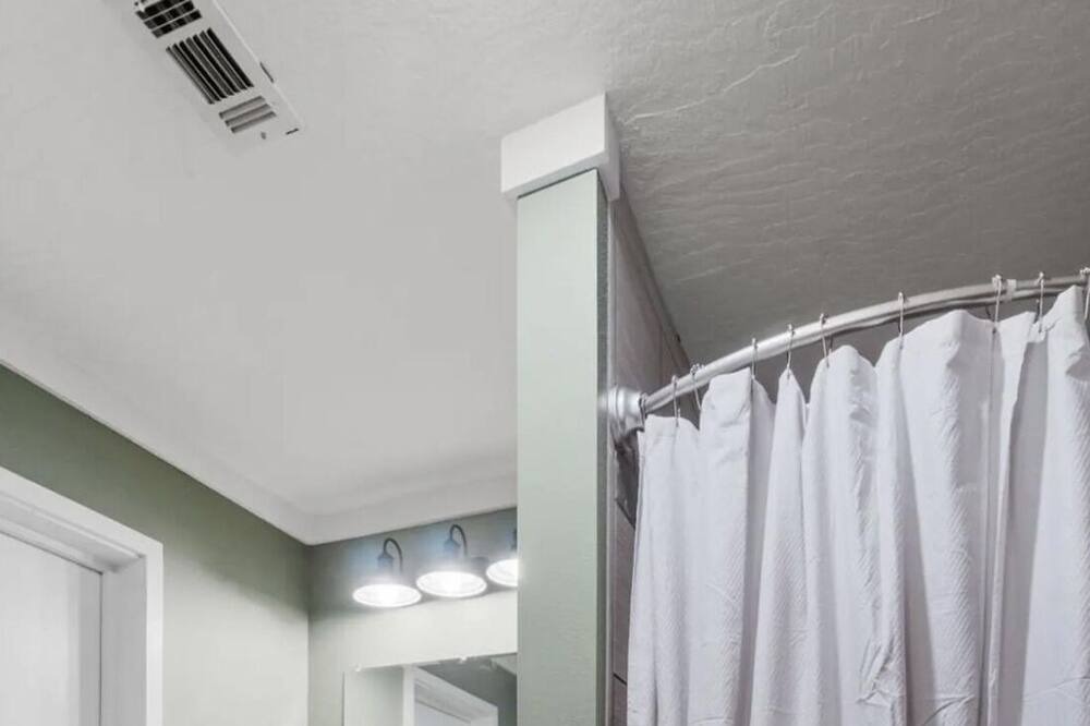 Photo of Bathroom in Eastabuchie