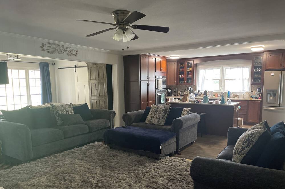 Photo of Livingroom in Tuscaloosa