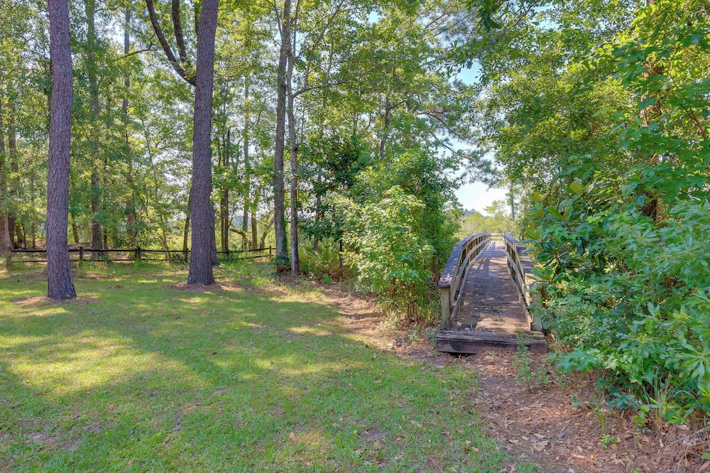 Photo of Outdoor in Theodore
