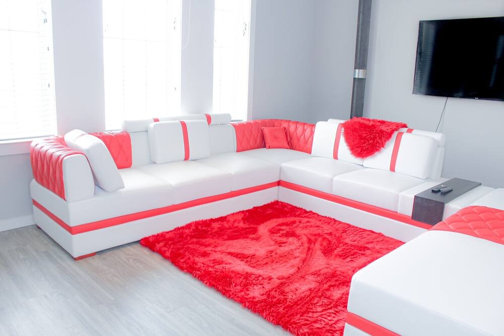 Photo of Livingroom in Atlantic Station Area