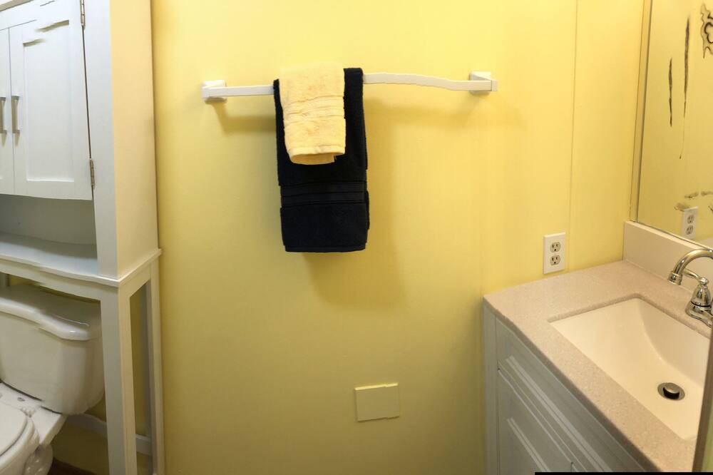 Photo of Bathroom in Fruitland Park