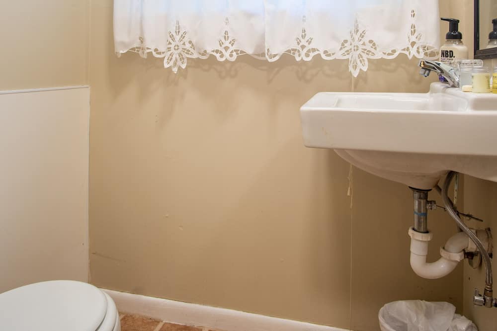 Photo of Bathroom in East Florence