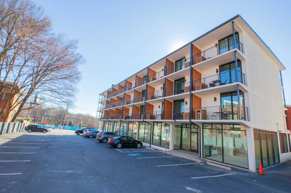 Photo of Outdoor in Virginia Highland