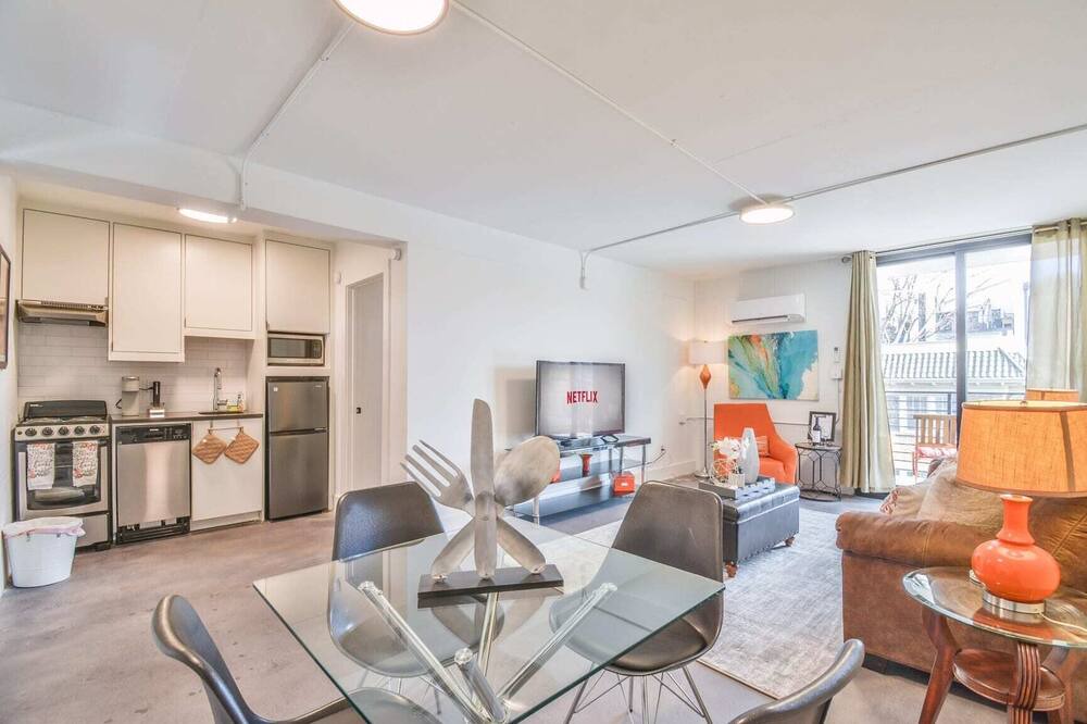 Photo of Bedroom in Virginia Highland