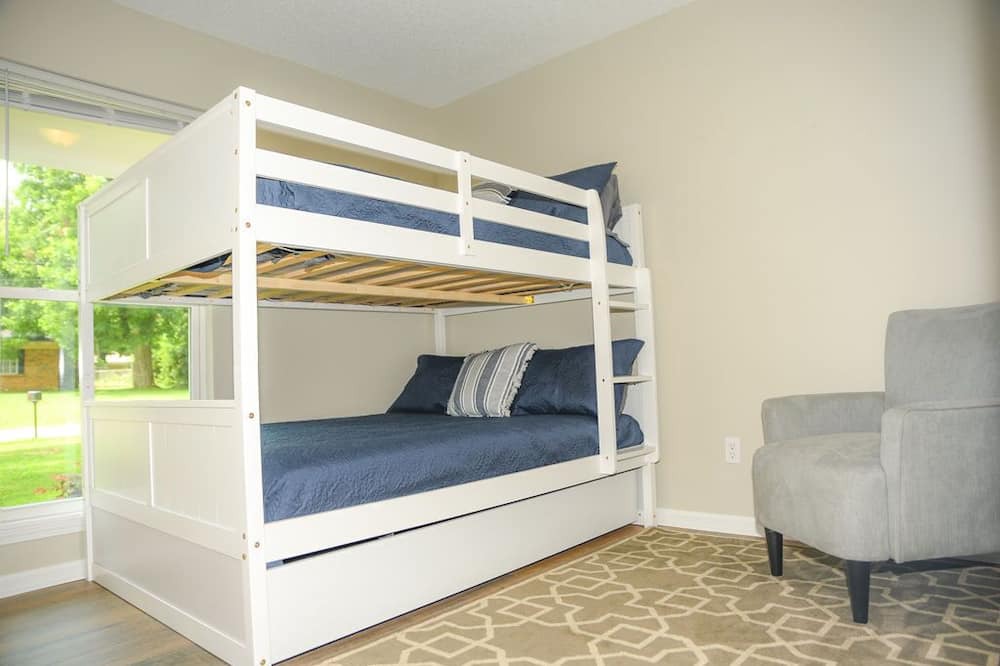 Photo of Bedroom in Grand Bay