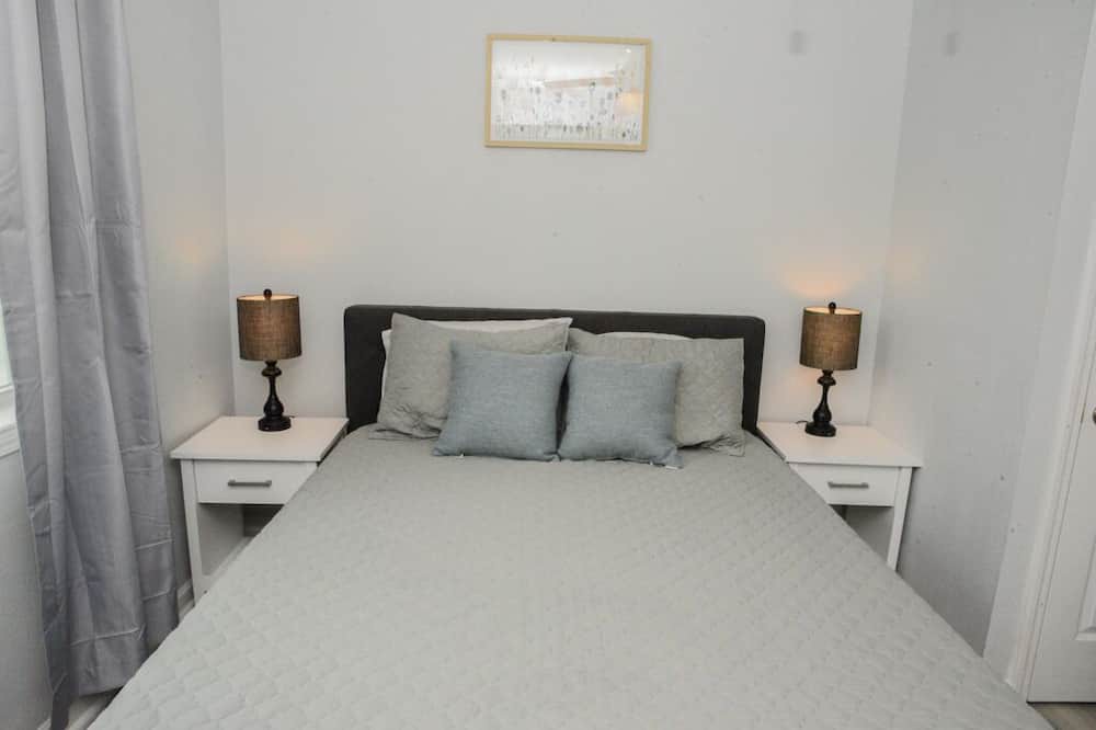 Photo of Bedroom in Grand Bay